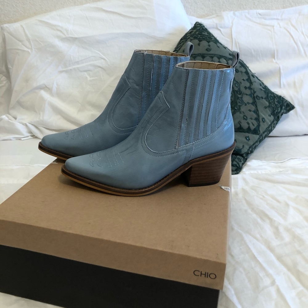 Western-style Ankle Booties